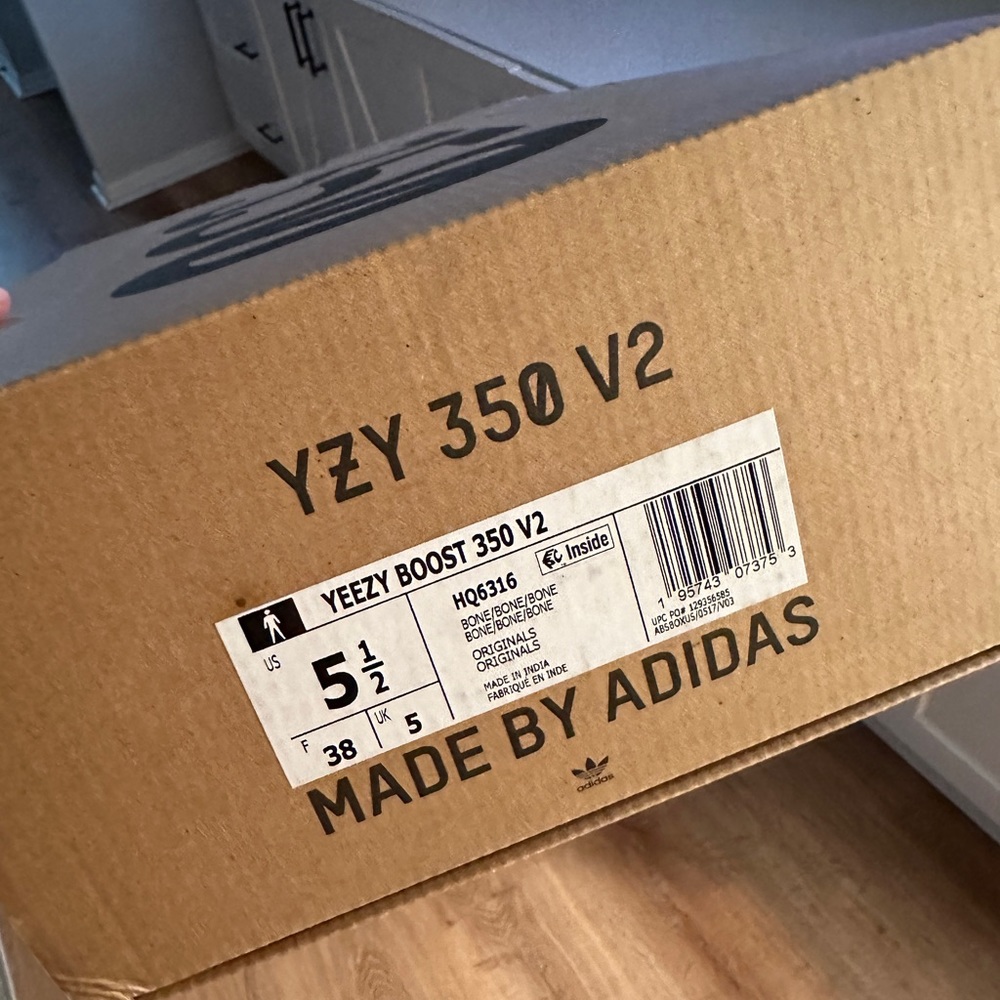 Yzy boost v2